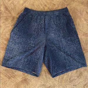 Lululemon 9” pace breaker linerless shorts
